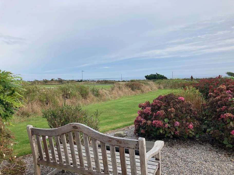 Beautiful One Bed With Stunning Sea View Apartment Waterford Bagian luar foto