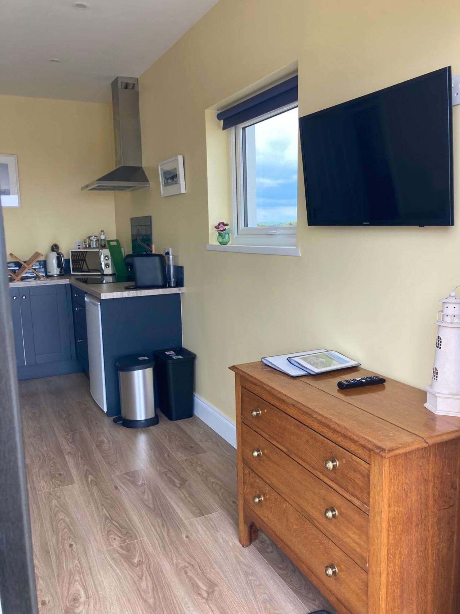 Beautiful One Bed With Stunning Sea View Apartment Waterford Bagian luar foto